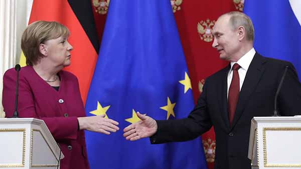 Пресс-конференция В. Путина и А. Меркель